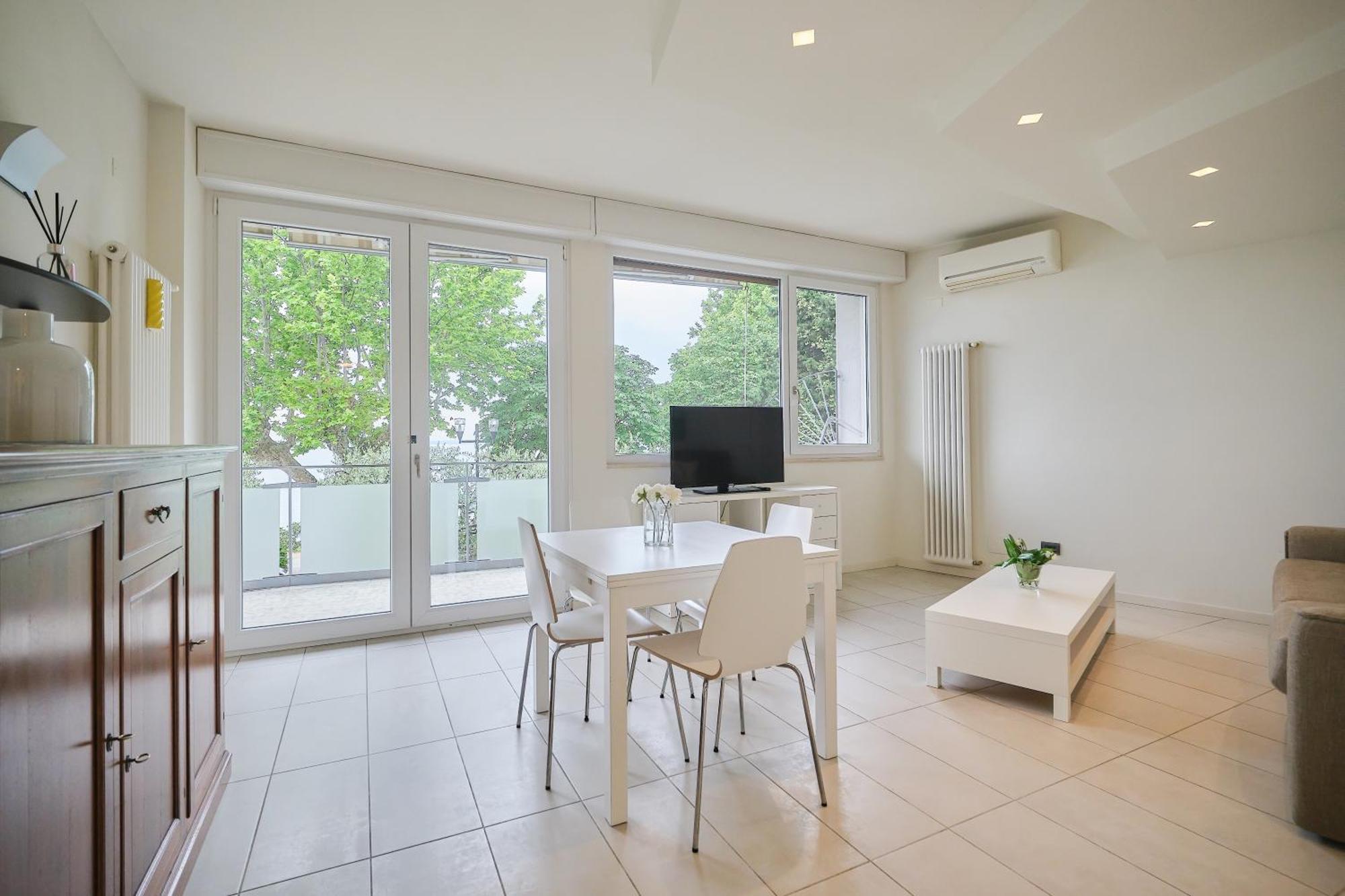 Front Lake Apartment バルドリーノ エクステリア 写真