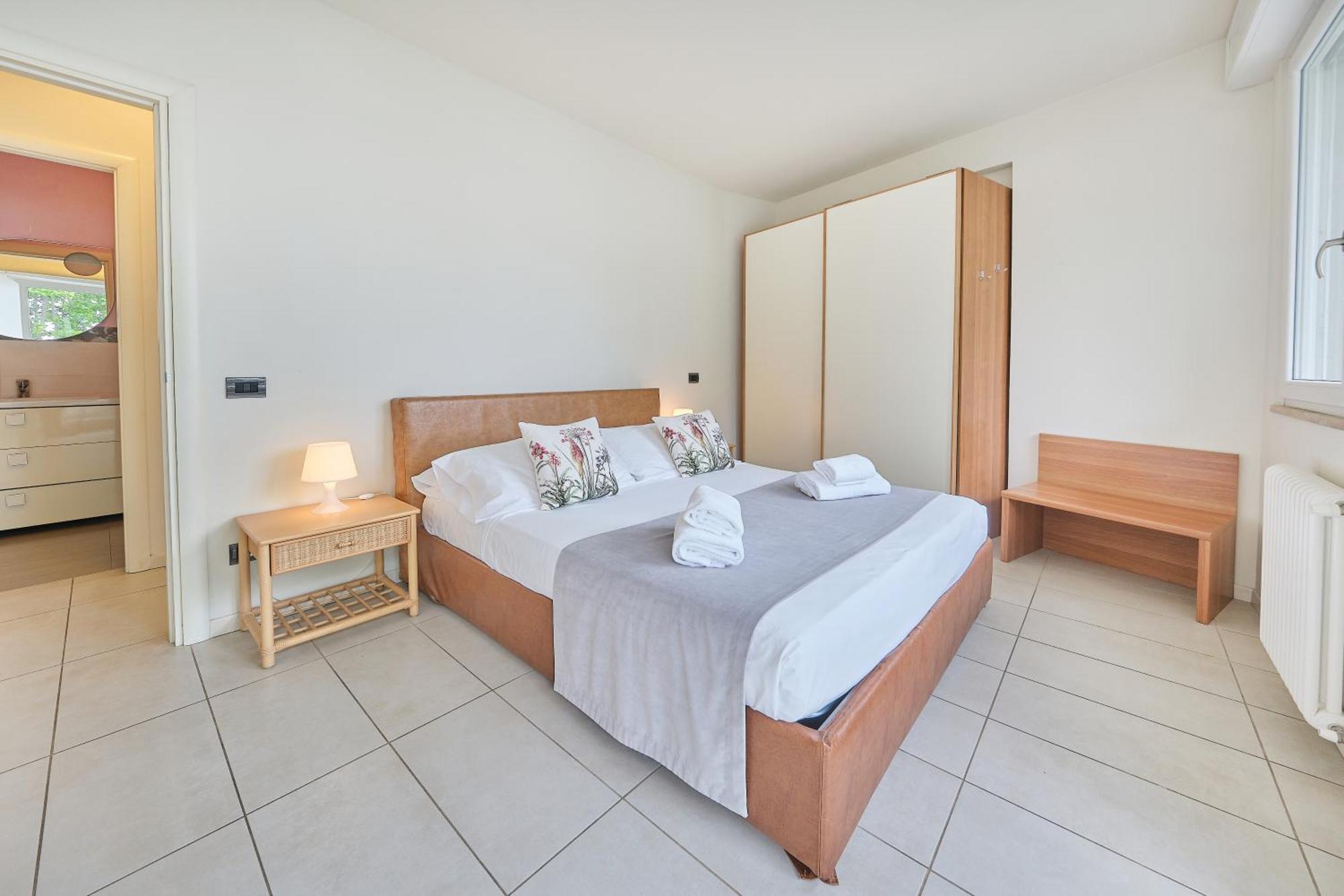 Front Lake Apartment バルドリーノ エクステリア 写真