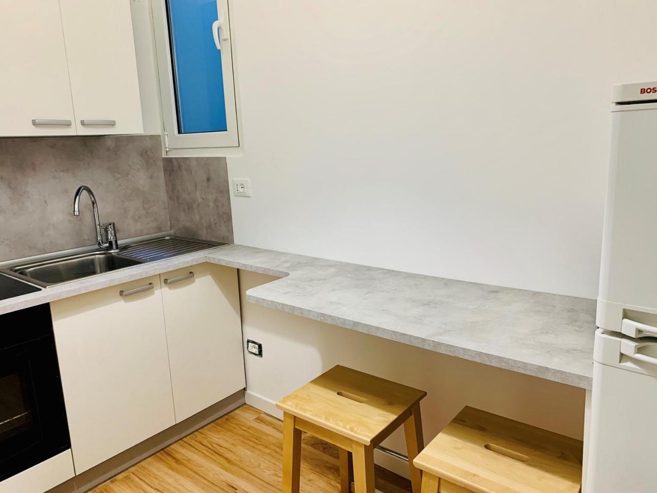 Front Lake Apartment バルドリーノ エクステリア 写真