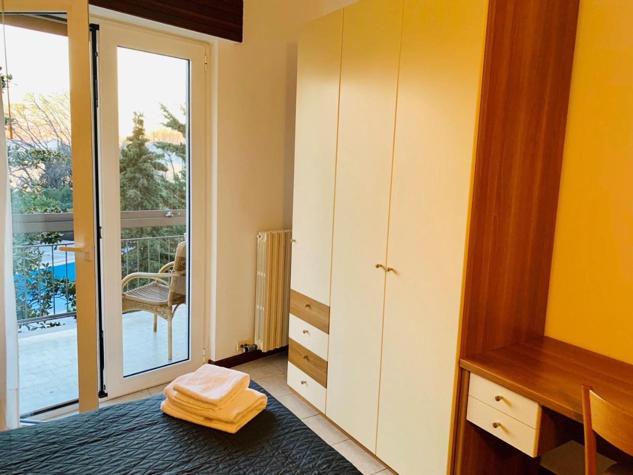 Front Lake Apartment バルドリーノ エクステリア 写真